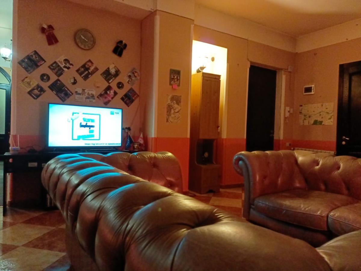 Museum Hostel Тбилиси Екстериор снимка